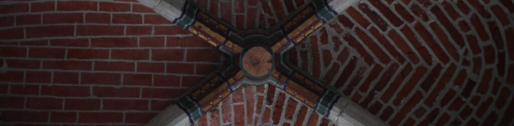 Ribbed vault keystone from below, Abbaye de la Cambre — Deep Lateral Thinking